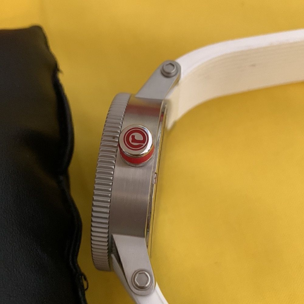 Red Line Water Resistant Watch - Picture 3 of 4